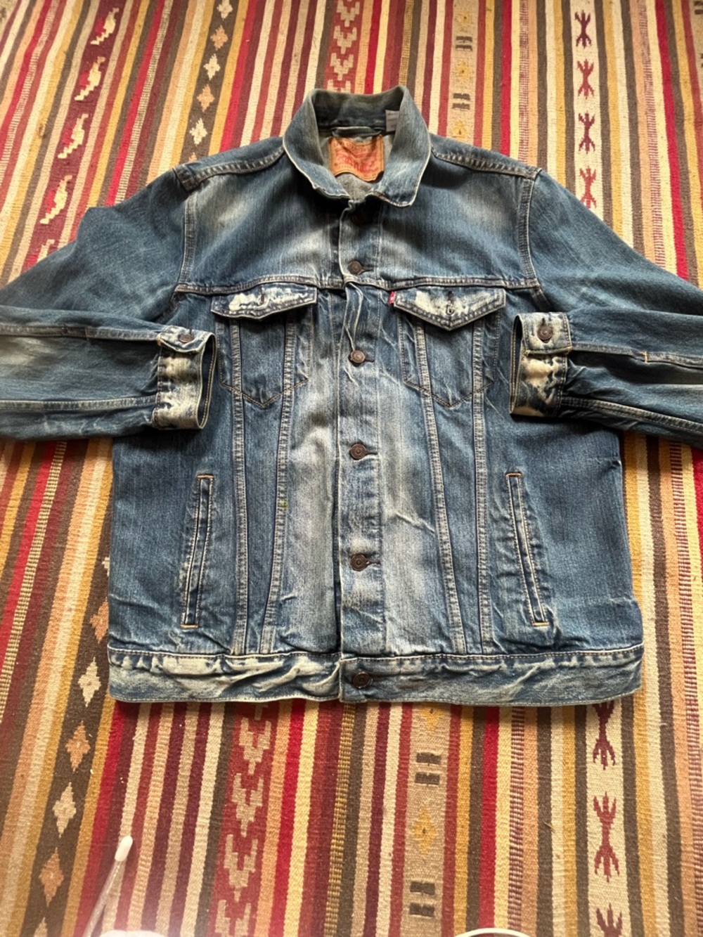 Levi’s Denim Jacket - Picture 3 of 5